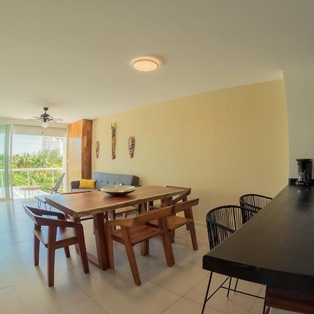 Beachfront Luxury Apartments Канкун Экстерьер фото