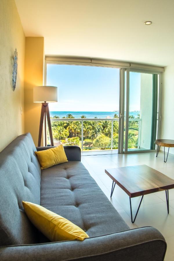 Beachfront Luxury Apartments Канкун Экстерьер фото