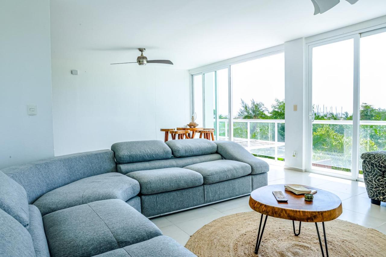 Beachfront Luxury Apartments Канкун Экстерьер фото