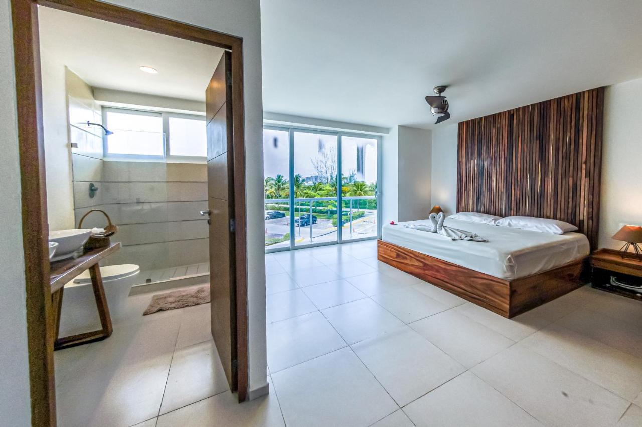 Beachfront Luxury Apartments Канкун Экстерьер фото