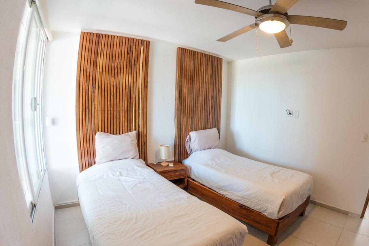 Beachfront Luxury Apartments Канкун Экстерьер фото