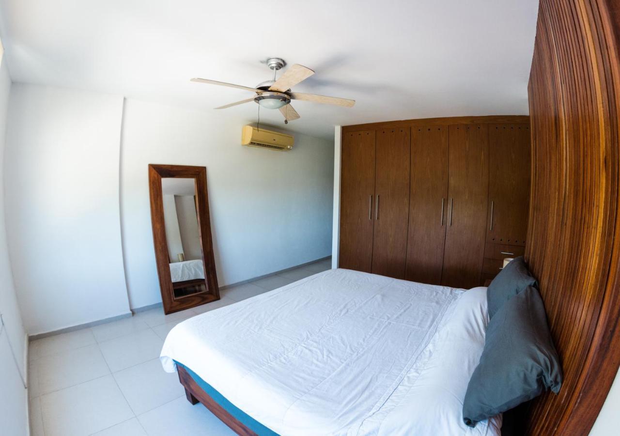 Beachfront Luxury Apartments Канкун Экстерьер фото