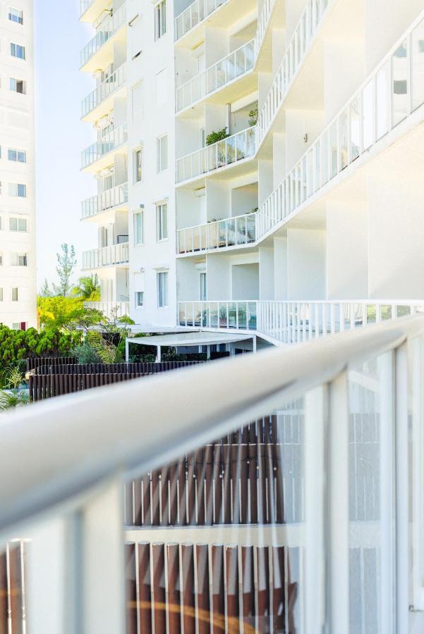 Beachfront Luxury Apartments Канкун Экстерьер фото